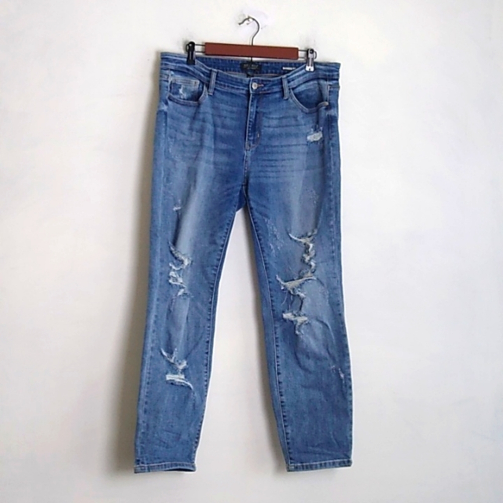 Judy Blue  Womens Boyfriend Jeans size 11/30 distressed Style JB82193MD